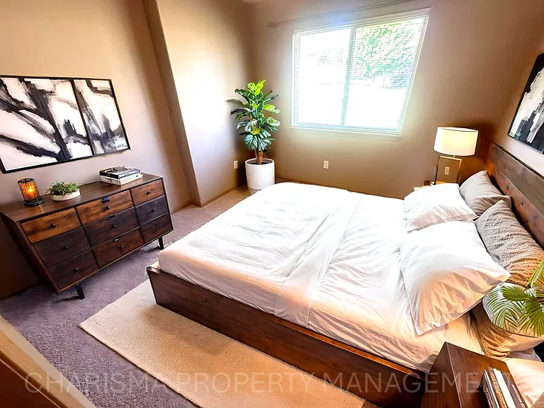 DBK Brandon Townhomes — Photo 47