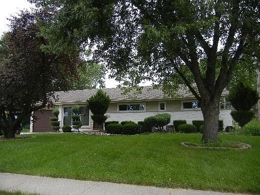 1st image of 230 Flagstaff Ln