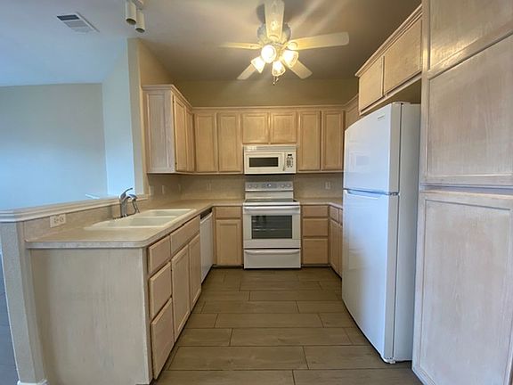 4th image of 15433 Seamount Cay Ct Unit A1