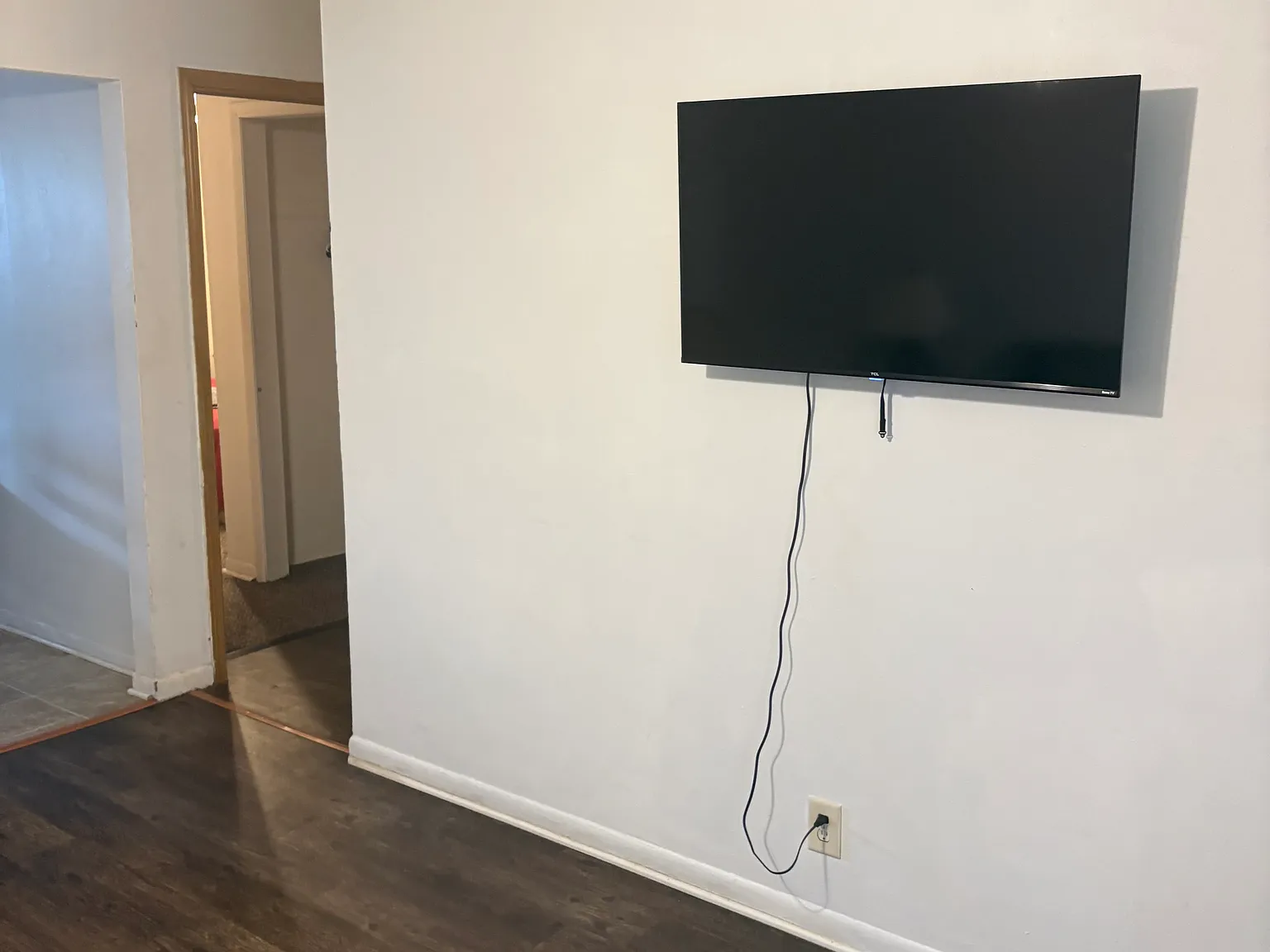 2 bed, 1000 sqft, $1,350 — Photo 2