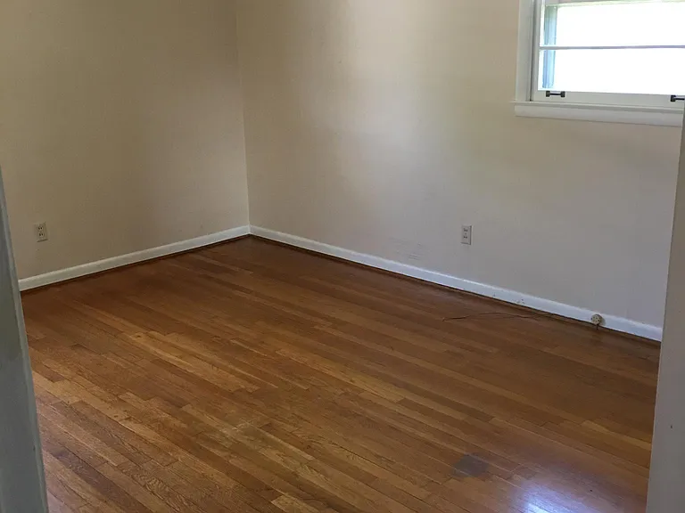 4302 Clayrest Dr NW — Photo 8
