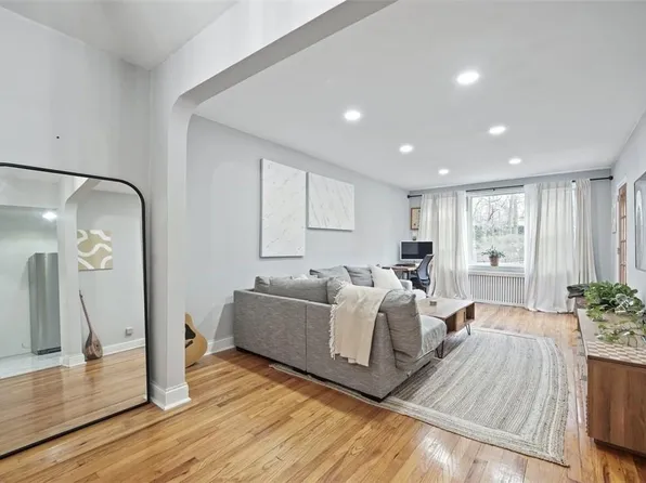 920 Pelhamdale Avenue #A2C, Pelham, NY 10803