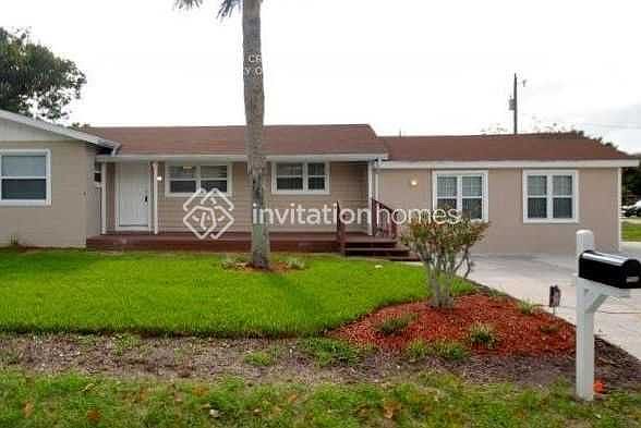 1st image of 702 7th St N