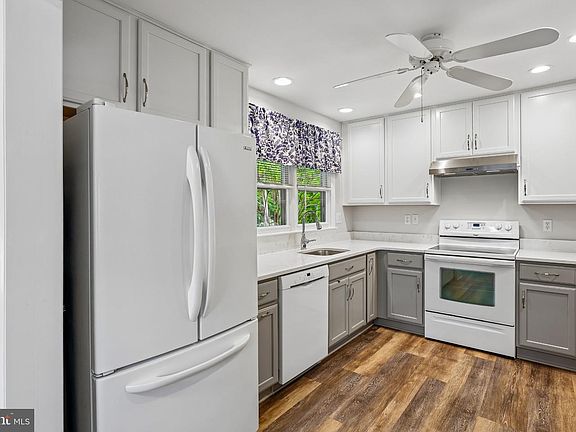 5th image of 7056 Bembe Beach Rd