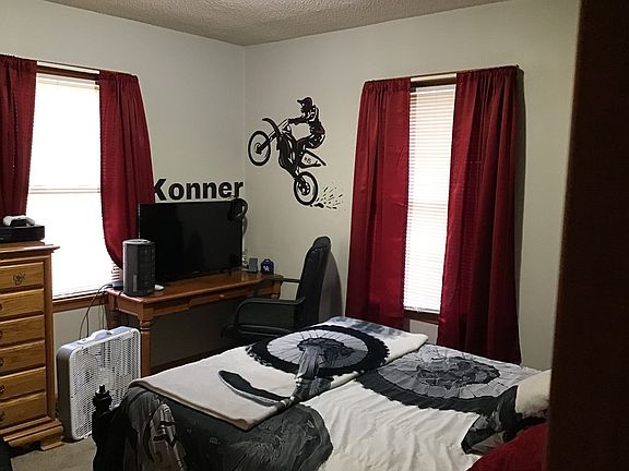 3rd image of 1166 Miller Ave