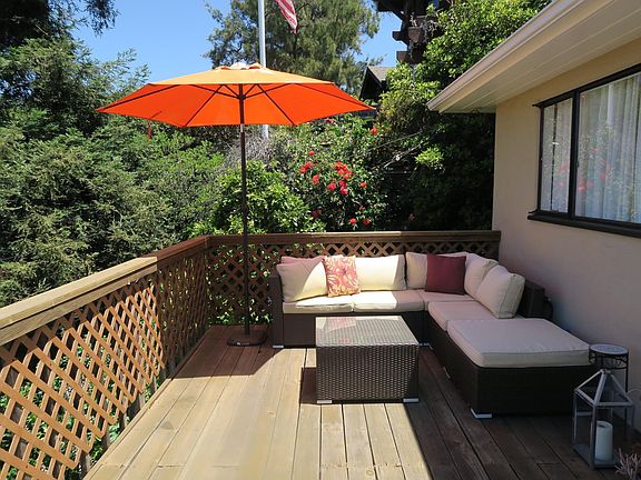 5th image of 4238 Dunsmuir Ave