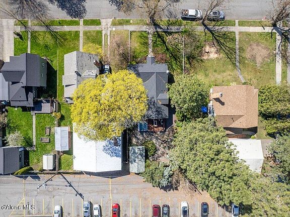 4th image of 711 W Empire Ave