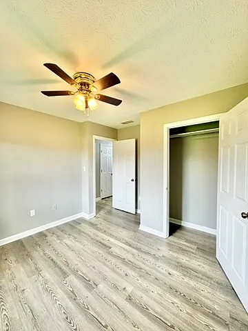 2024-2026 Hickory Hill Dr #2024 — Photo 2