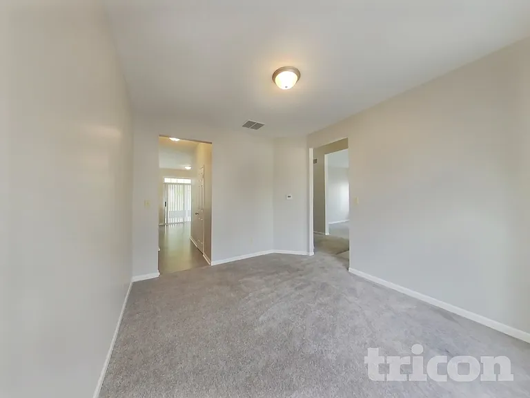 3127 Woodlane Ct — Photo 7