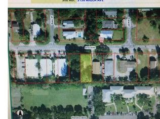 3136 Areca Ave, Naples, FL 34112