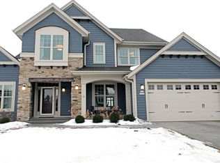 N46W7845 Parkland Rd, Cedarburg, WI 53012