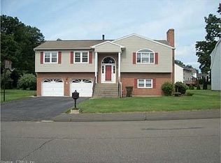 140 Heritage Dr, Waterbury, CT 06708