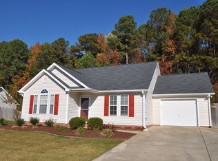 1421 E Stone Arch Dr, Fuquay Varina, NC 27526