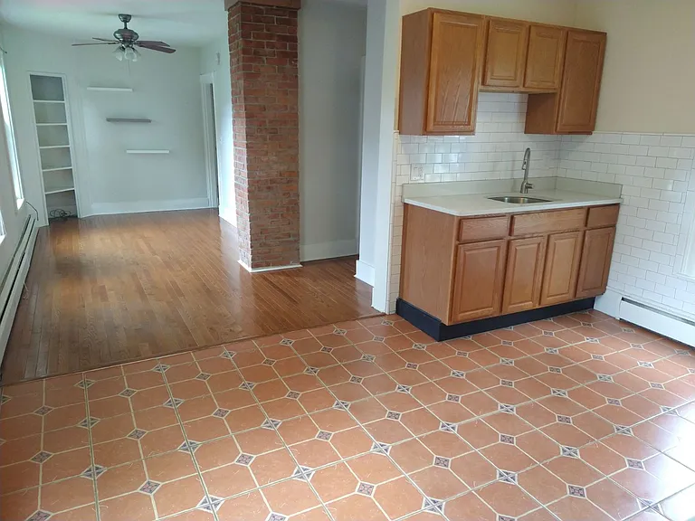 184 Forest Ave #2 — Photo 8