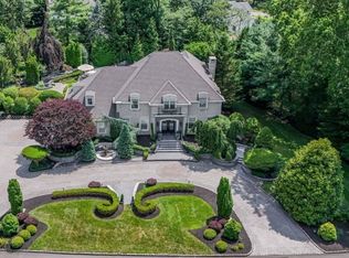 22 Fawn Dr, Montville, NJ