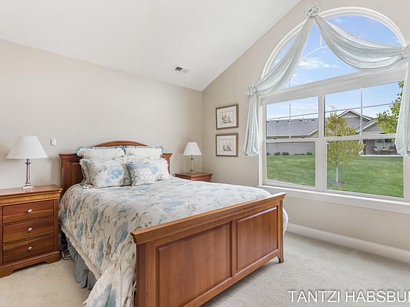 4th image of 1236 Waterwalk Dr