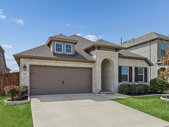 2nd image of 1500 Shetland Rd