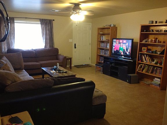 3rd image of 1407 W Wood Dr