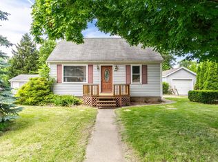 208 Chestnut St, Avilla, IN 46710