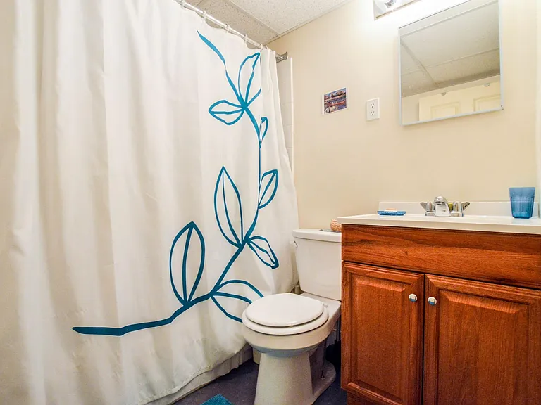 4501 Pine St #1 — Photo 10