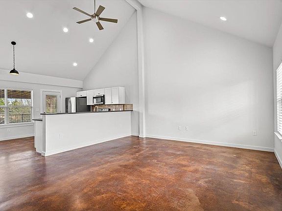 5th image of 9913 Little Creek Cir