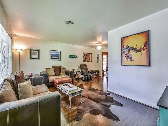 2nd image of 1814 Viking Dr