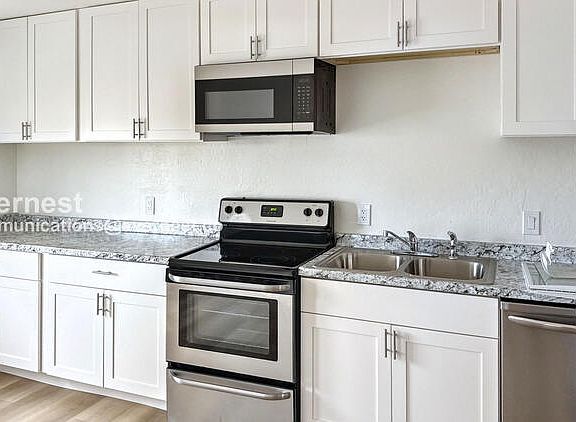 4th image of 2317 W Adams St Unit 1