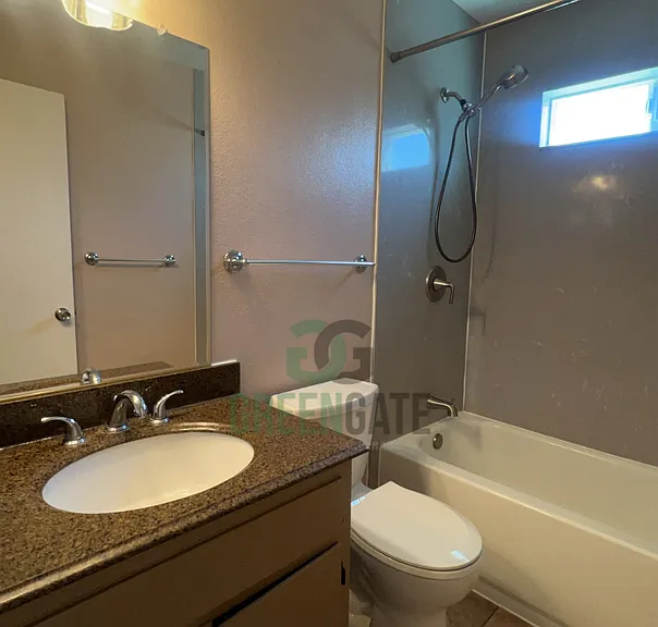2305 Rose Ave — Photo 17