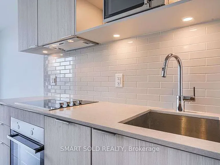 20 Tubman Ave #2511 — Photo 4