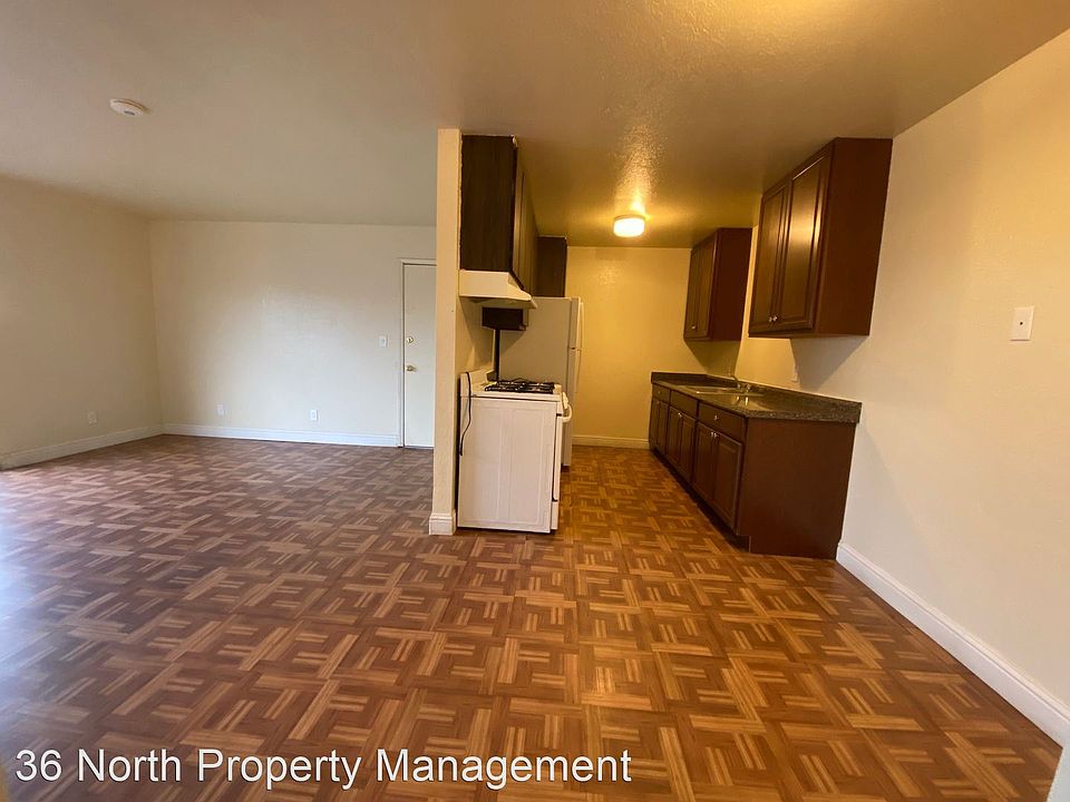 1st image of 923 Walnut Ave Unit 54
