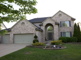 40574 Deer Creek Dr #46, Canton, MI 48188
