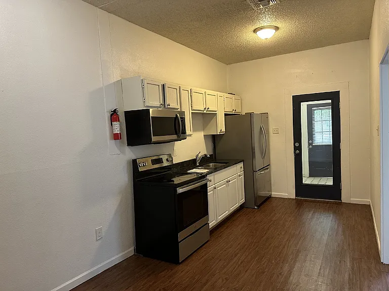 239 Taft Blvd #2 — Photo 8