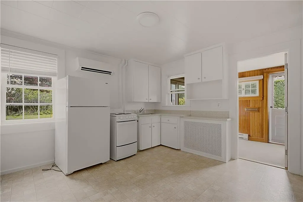 3 bed, 1193 sqft, $3,400 — Photo 4