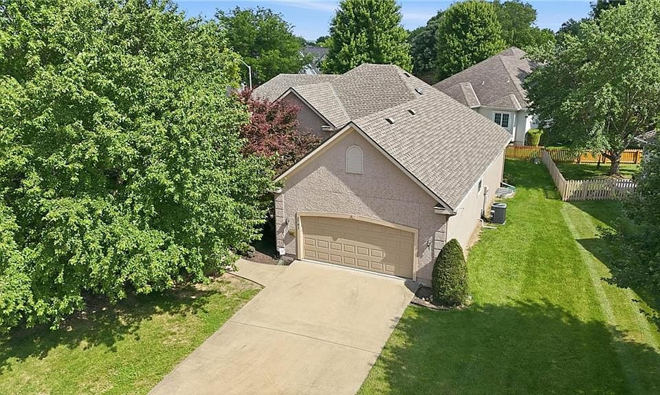1st image of 2701 W 137th Pl