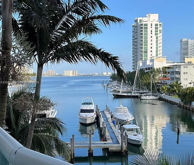 7918 Harbor Island Dr #310 — Photo 17