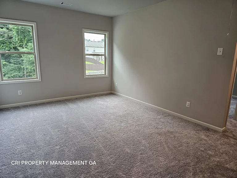 352 Newshaw Dr — Photo 27