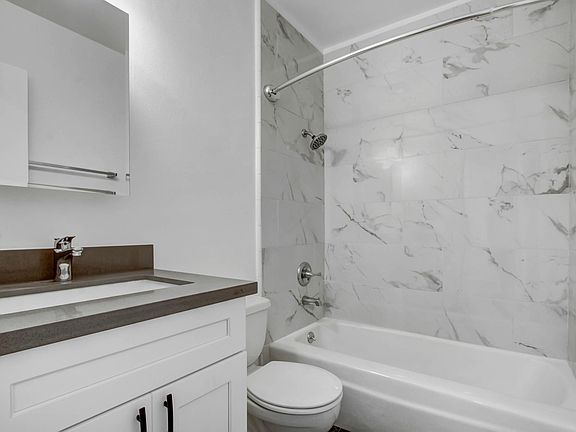 5th image of 12630 Caswell Ave APT 6