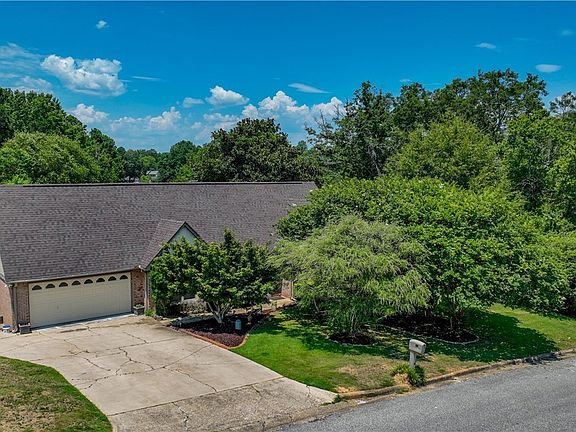 5th image of 712 Sable Ln