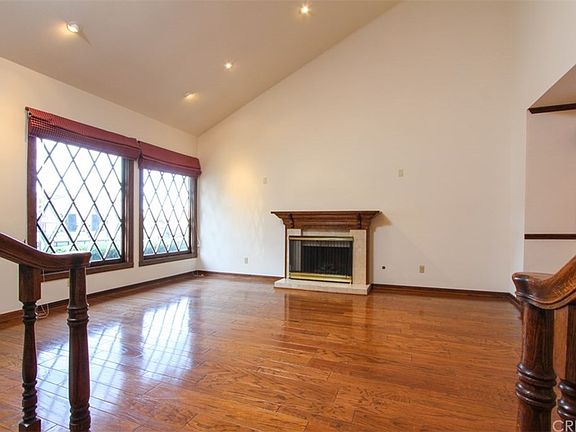 3rd image of 19500 Braewood Dr