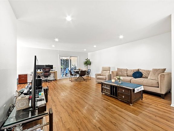 4th image of 3939 N Virginia Rd Unit 312