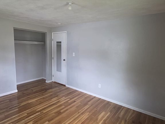 5th image of 1405 Cardwell Sq S