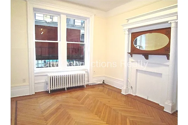 Rented by City Connections Realty | media 24