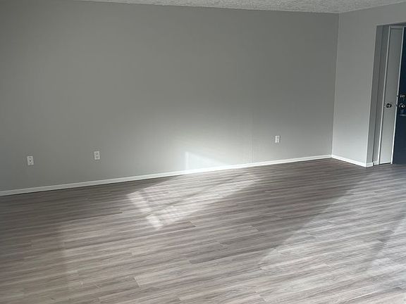 2nd image of 117 NE Clark Ave #26