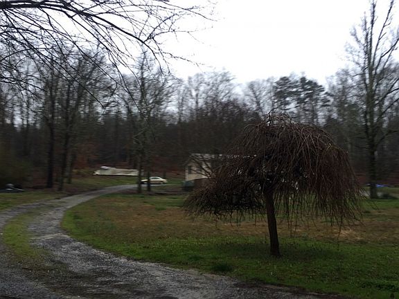 2nd image of 452 Brewer Rd