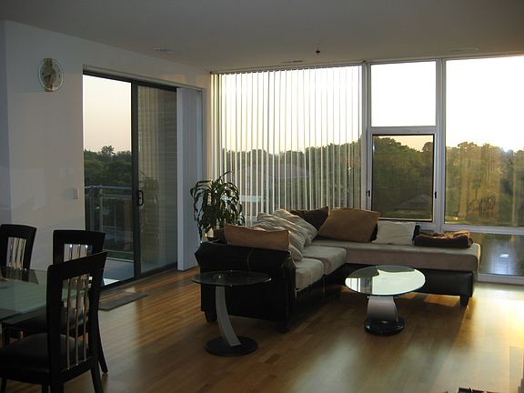 2nd image of 1740 Oak Ave Unit 708