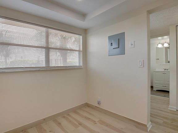3rd image of 3755 Via Poinciana APT 307