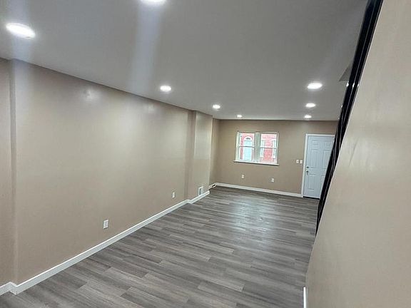 4th image of 3019 D St