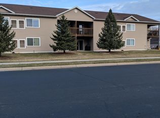 611 Reena Ave APT 5, Fort Atkinson, WI 53538