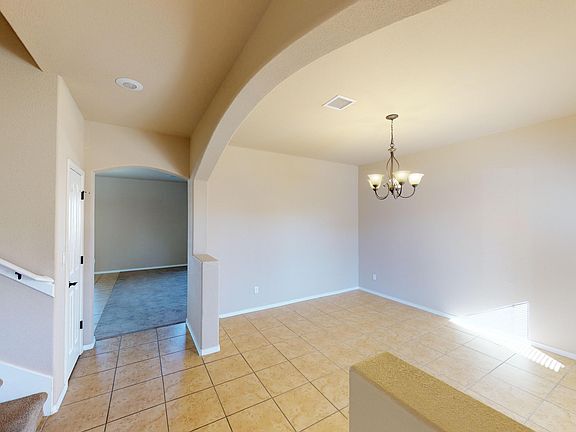3rd image of 14653 Meadow Lawn