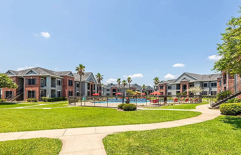 Trinity Oaks Apartment Homes — Photo 43